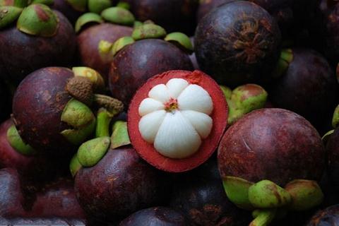 mangosteen.jpg